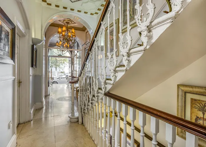 Opulence Boutique Hotel
