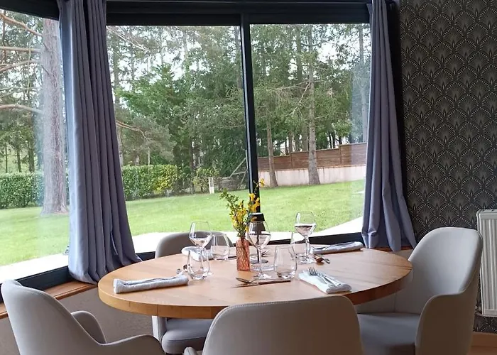 Hôtel Restaurant Logis La Méridienne