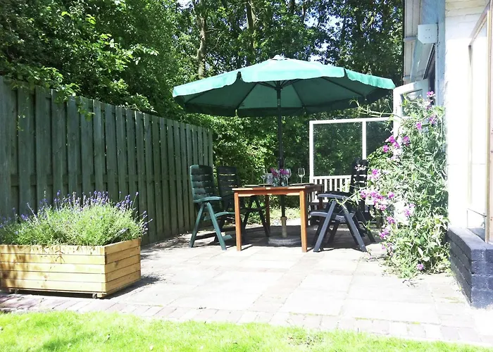 Beautiful Holiday Home Zeeroos In Zeeland