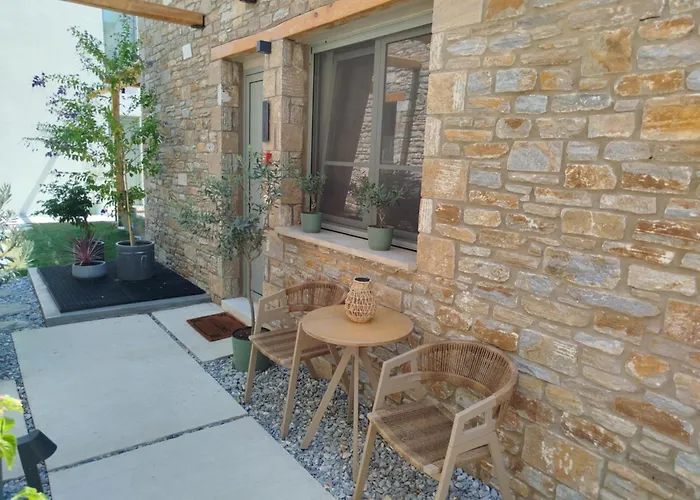 Azzure Luxury Suites