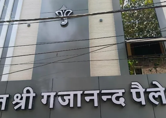 Hotel Shree Gajanand Palace