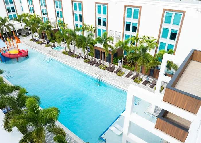 Kompose Boutique Resort @ Theme Parks
