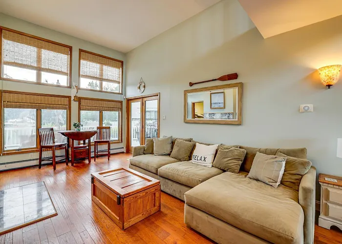 1 Block To Inlet Beach: Brigantine Family Home
