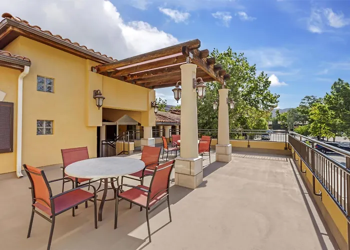 Best Western Plus Greenwell Inn