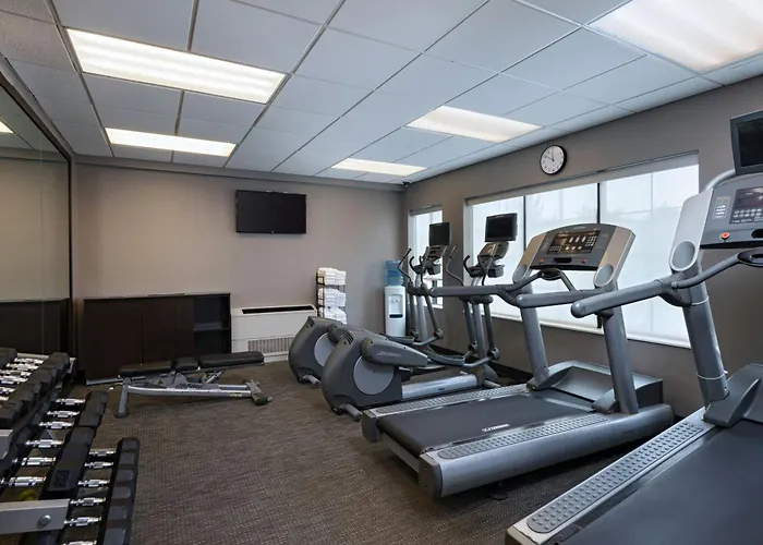 Courtyard By Marriott Omaha Aksarben Village
