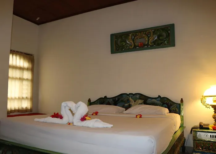 Puri Bunga Beach Cottages