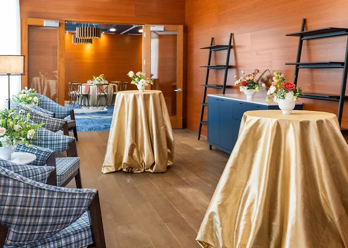 The Heathman Hotel Kirkland
