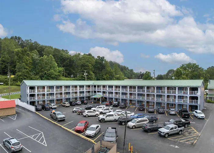 Surestay Hotel By Best Western Summersville
