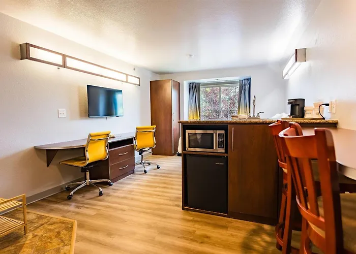 Microtel Inn & Suites Cheyenne