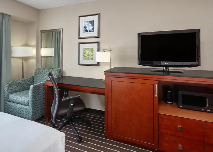 Holiday Inn Express Hotels- Hampton By Ihg