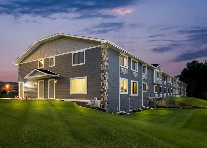 Super 8 By Wyndham Alexandria Mn