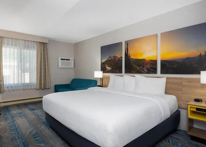 Days Inn And Suites By Wyndham Downtown Missoula-University
