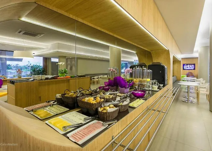 Dmax Hotel