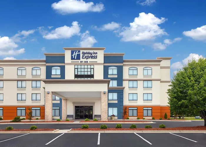 Holiday Inn Express Fayetteville Fort Bragg By Ihg