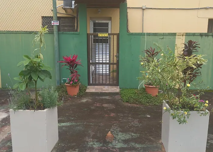 Pousada Parque Suites - Estacionamento e Piscina na Enseada