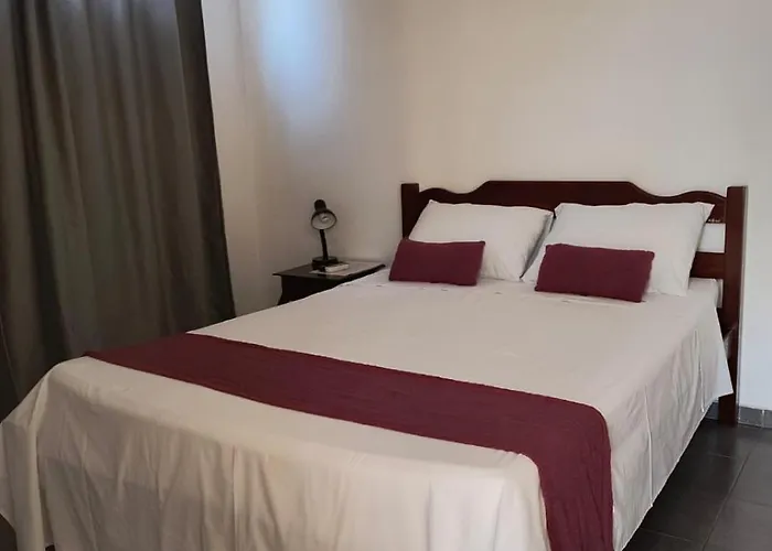 Unibarão Hotel -Próximo as Universidades Unicamp-Puc-Hospitais -Bancos-Restaurantes-Praça Capital -Shopping Dom Pedro -Ceasa