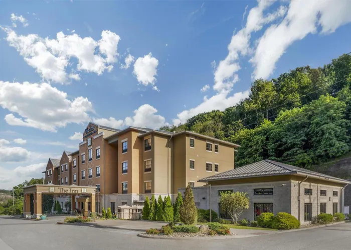 Best Western Plus Franciscan Square Inn & Suites Steubenville