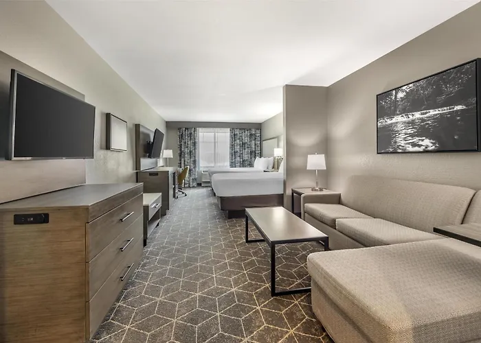 Best Western Plus Lawrenceburg