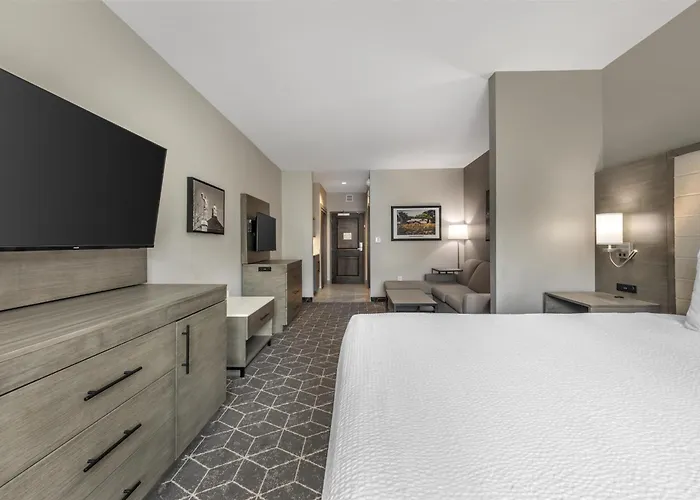 Best Western Plus Lawrenceburg