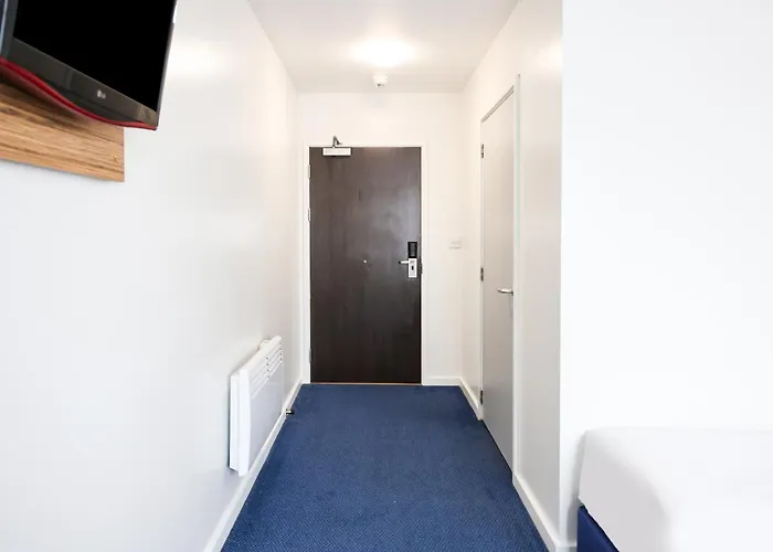Go2 Lancaster Centre Hotel