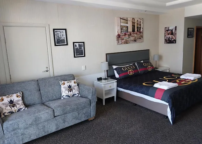 Luxury Privately Owned Ocean View Studio Oaks Gold Tower