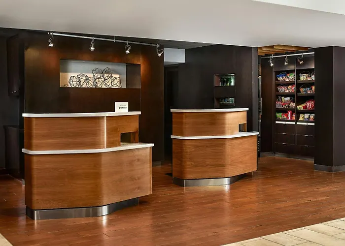 Courtyard By Marriott Boulder