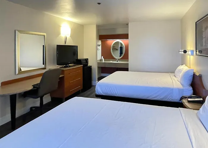 Motel 6 Barstow, Ca - Mojave Desert Stop - I-15