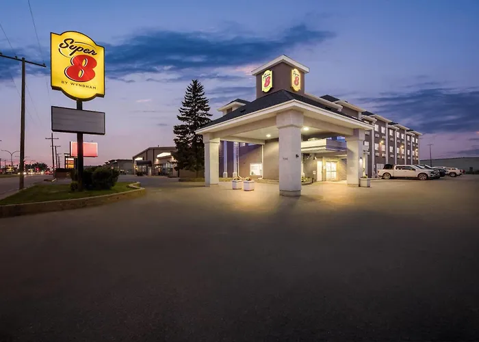 Super 8 By Wyndham Saskatoon Near Saskatoon Airport