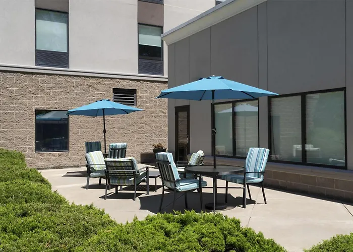 Hampton Inn Fairmont