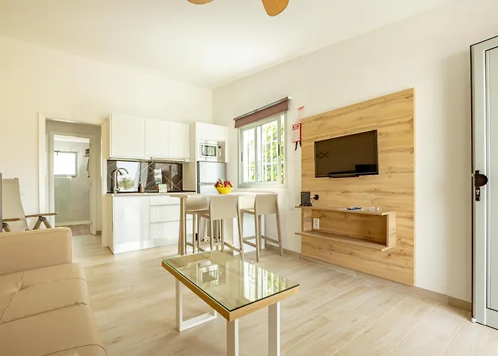 Vista Verde - Adults Only