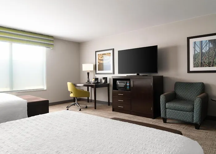 Hampton Inn Fairmont