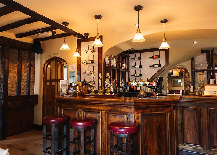 Eliot Arms