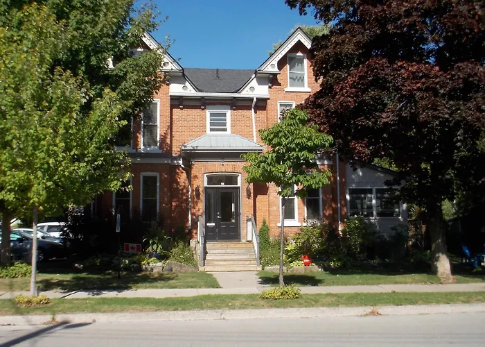 Seaway Manor B&B Gananoque