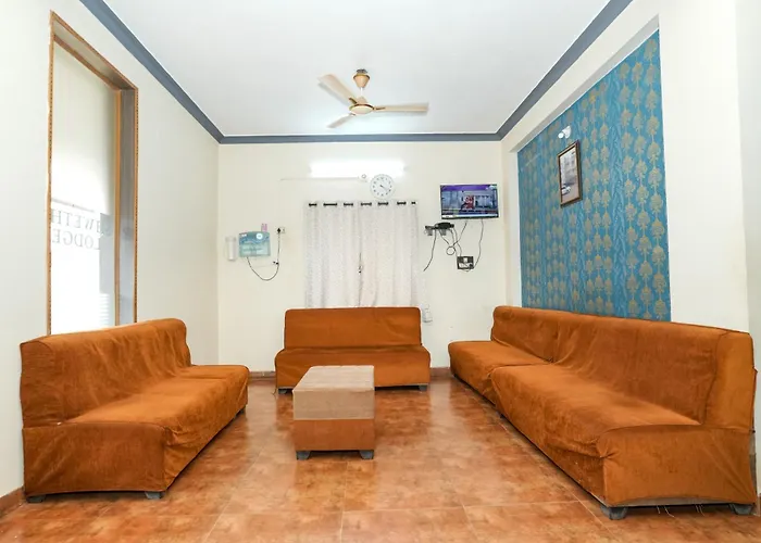 Shwetha Lodge