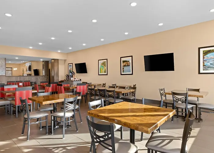 Comfort Inn & Suites Munising-Lakefront