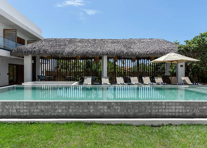 Mikiki Lifestyle Hotel (Adults Only)