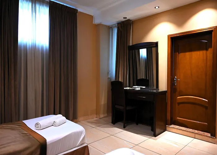 Barada Hotel- فندق بردى