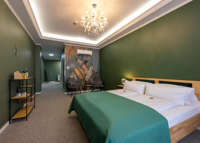 Hotel Residenz Luxury - Outletcity - Parken - Klima - 24H Check-In
