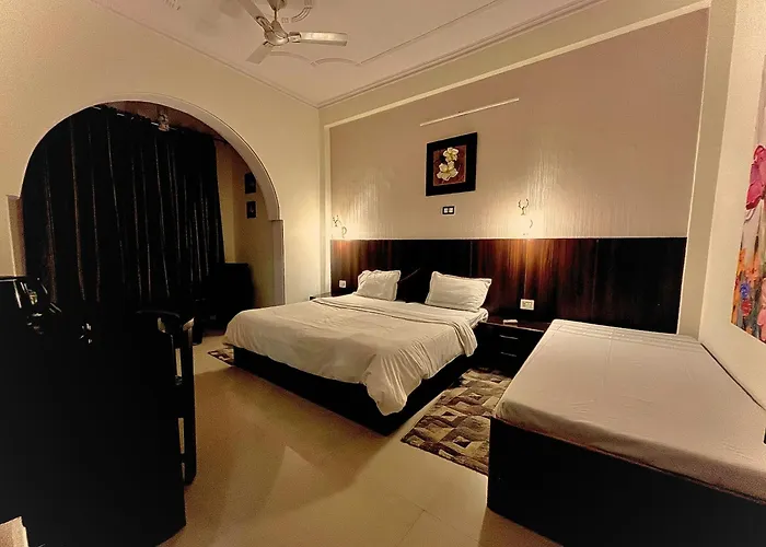 Alibaba'S Indiana Homestay