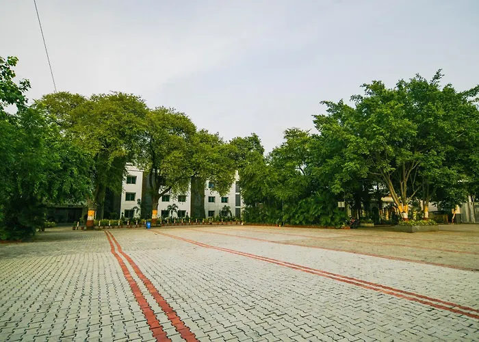 Hotel Shri Ramkrishna Bagh Palace By M Square