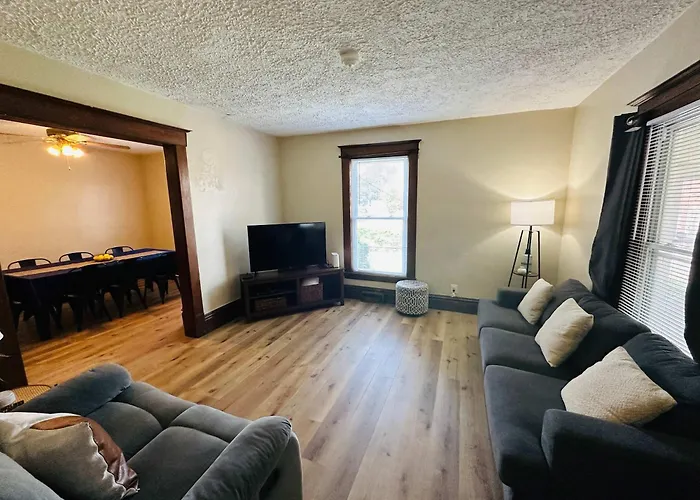 Charming 4Br Westside Home In Beer City Usa