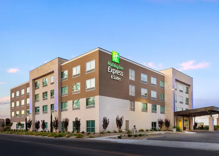Holiday Inn Express & Suites Fresno Airport By Ihg