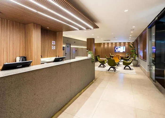 Momax Hotel