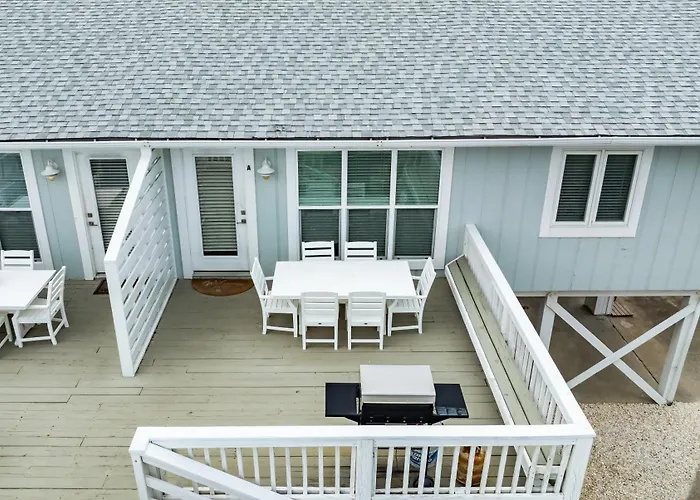 Seaview Unit A By Sea Scape Properties