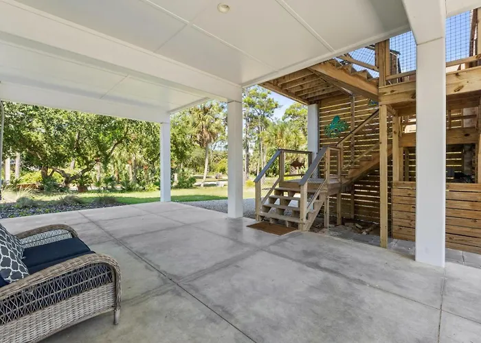 Fruitcakes- Private Pool- Hot Tub- Pet Friendly