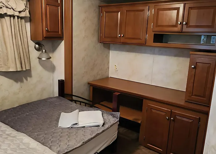 Lakefront Rv Cottage In Parry Sound #3