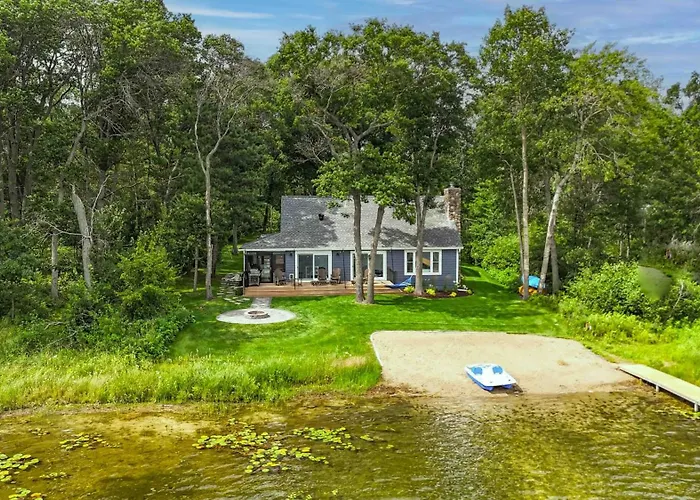 Hartley Lake Hideaway - The Perfect Getaway!