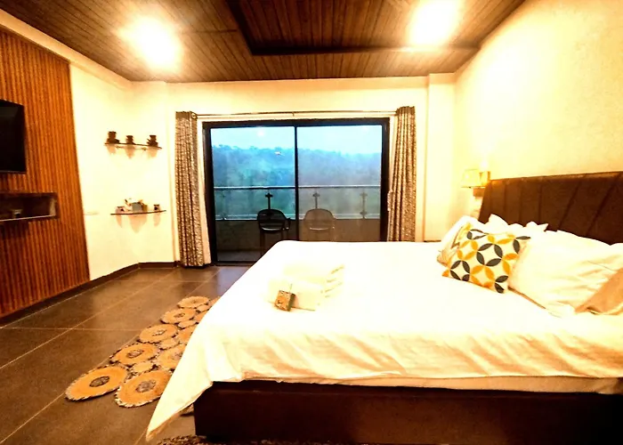 Vandhaara Luxury Stays