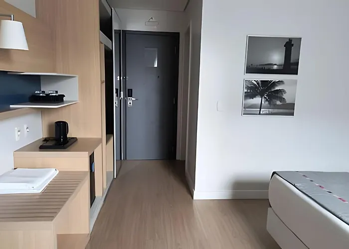 Suite Em Flat No Gonzaga Stay Helbor