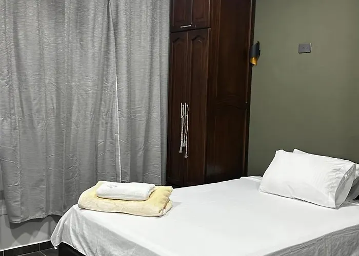 Hotel Oasis Sevilla Valle
